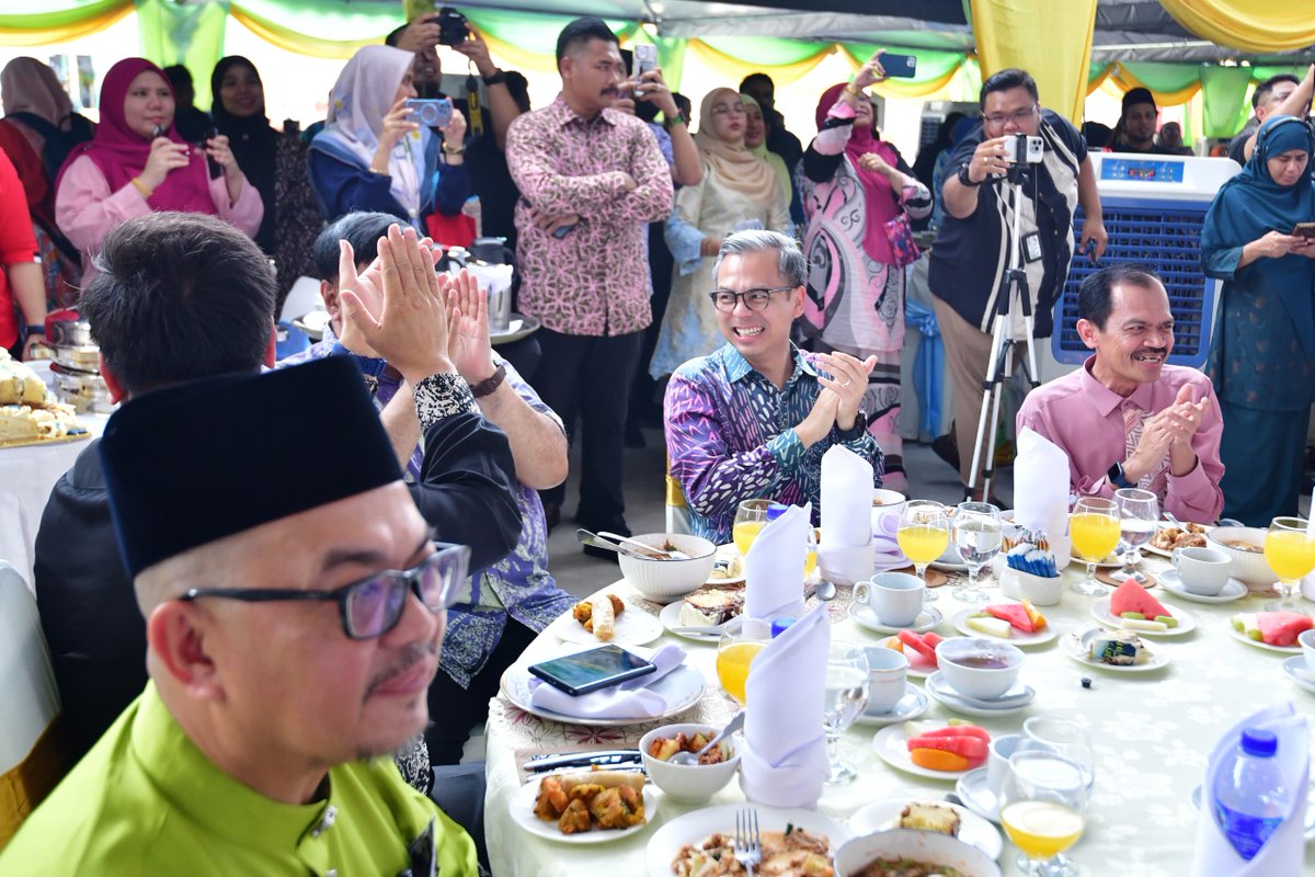 Hadir ke Majlis RTM 78 Raya Setulus Hati sempena sambutan ulang tahun @RTM_Malaysia Ke-78 pada 1 April lalu di Angkasapuri Kota Media.