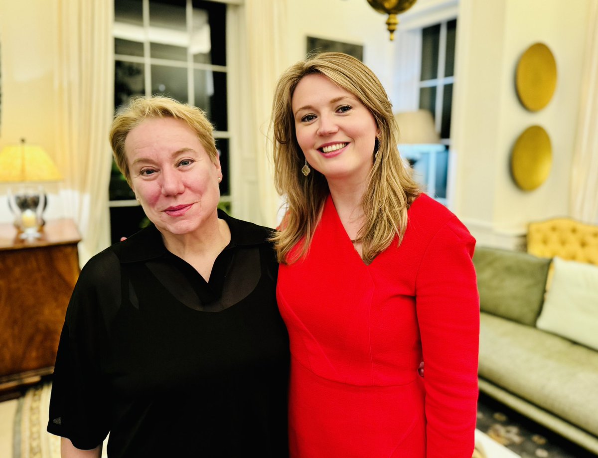 My feminist legal shero, @AnnOlivarius, invited me to speak about why it’s a problem for judges to be members of the Garrick Club, an all-male institution. I had the pleasure of speaking to her UK and US law firm. What a powerhouse of progressive lawyers.