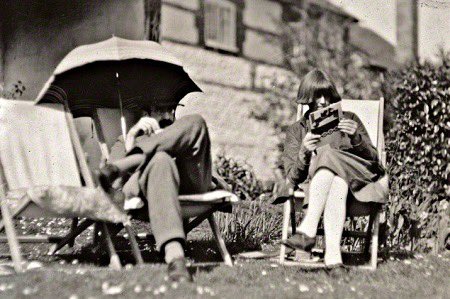 “Your letters are a great pleasure. I lap them down with breakfast and they do me more good than tonics, blood capsules or iron jelloids” - #lyttonstrachey to #doracarrington. Photograph by unknown photographer, 1920s (National Portrait Gallery, London). beyondbloomsbury.substack.com.