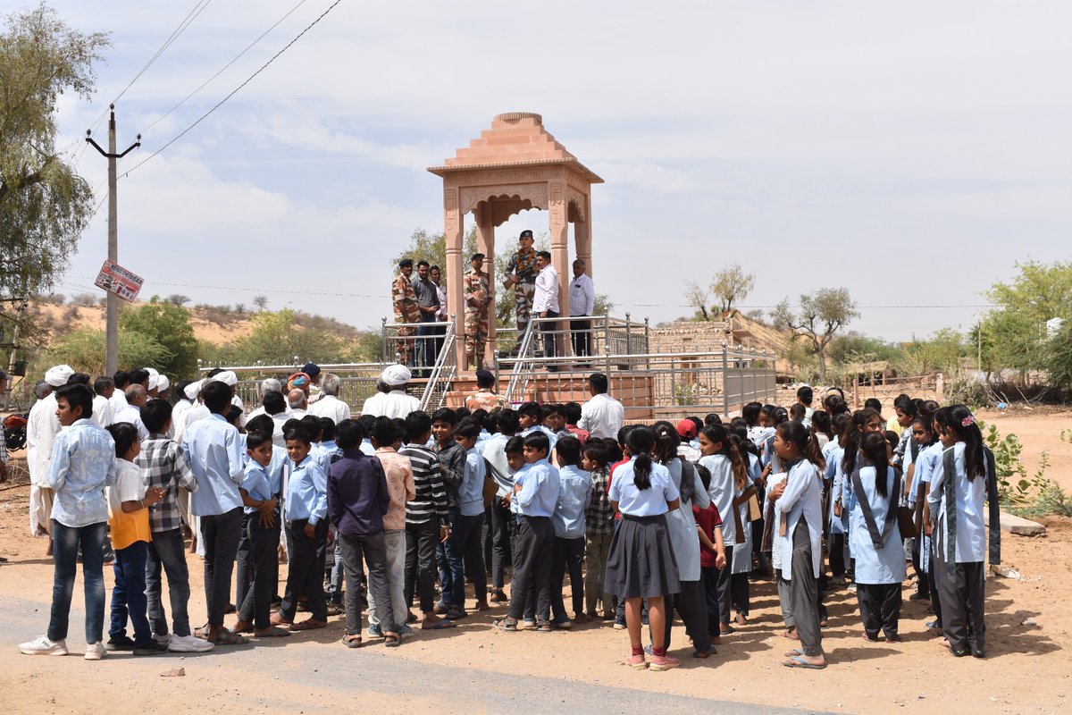 We salute our braveheart!

ITBP paid tribute to Constable Dama Ram Siyol of 14 BN, who made supreme sacrifice in the line of duty in the year-2018. A homage programme was organised by 42 Bn at Govt. Sr. Sec. School, Shri Laxman Nagar, Phalodi (Rajasthan).
#ITBP
#BharatKeVeer