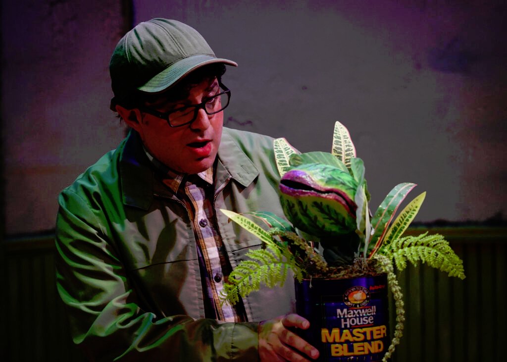 Have a Bloody Good Time with @avonplayers ‘Little Shop of Horrors’
READ: rochestermedia.com/have-a-bloody-…

#RochMedia #AvonPlayers #LittleShopOfHorrors #FeedMeSeymour