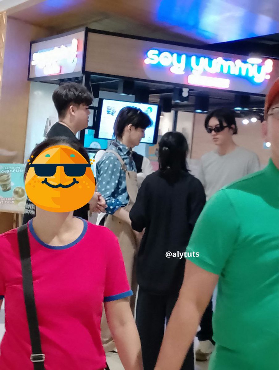 My sister saw Yoshi and Haruto a while ago casually walking a round the mall together with their manager and staffs huhu sana all nakita sila sa personal 🥹❤️

#TREASURE_REBOOT_IN_MANILA