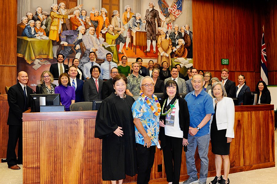 A reenactment of the case Korematsu v. U.S. at the federal courthouse in Honolulu recalled the courage of Fred Korematsu and his fight for justice. Korematsu challenged the legality of the incarceration of Japanese Americans during World War II. #APAHM uscourts.gov/news/2024/05/0…