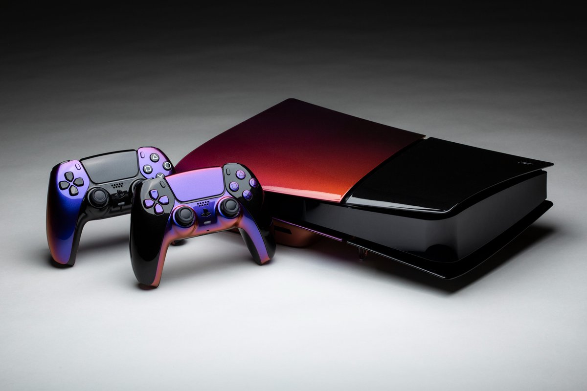 Twilight Illusion and Carbon Black #PS5 slim! The color shift of the Illusion paint really stands out here!