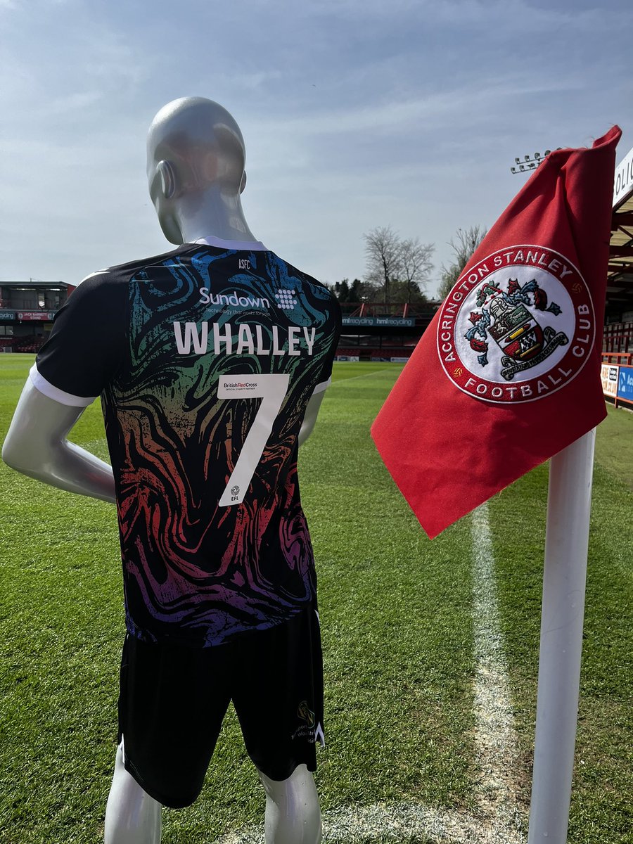 👩‍⚖️ Whether you want the shirt for your wall or a gift for the @ASFCofficial fan in your life, this is your opportunity to own your favourite players shirt. 🔴⚪️We are auctioning off @ShaunWhalley7 , @bradhills__ , @ShipleyLewis and @TommyLeigh9 shirts next week.