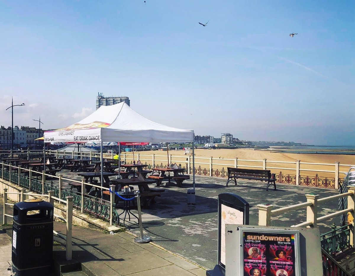 ☀️ Sundowners Terrace is open from 12 noon, and if you fancy lunch on the seafront then Lafayette’s (pinned tweet) is open from 1pm!