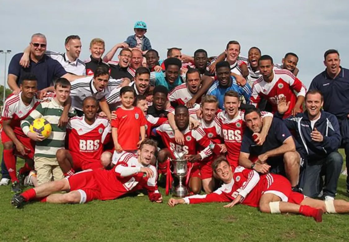 A great side from 10 years ago 2014. SCEFL League Cup winners, Kent Senior Trophy Winners and Roy Vintner Shield Winners. 
No budget (I think @j_humps8 might have been on a sly couple of quid 😂).
Hard work, discipline and organisation ⚽️❤️
@beckenhamtownfc @scefl #nonleague