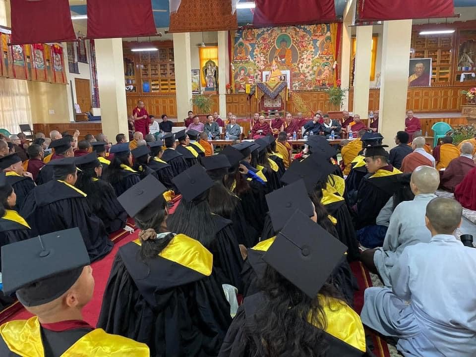 PHOTOS: The Institute of Buddhist Dialectics and College for Higher #Tibetan Studies, Sarah holds its convocation ceremony! tibet.net/institute-of-b…