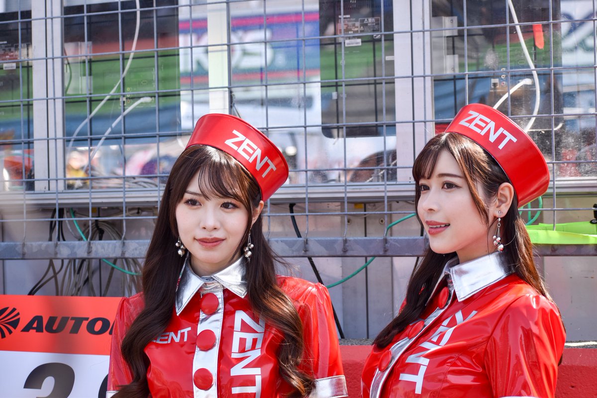 2024.04.14. SUPER GT Rd.1 OKAYAMA.
決勝日ピットウォーク

#ZENTsweeties2024

#松田蘭 さん (@ran_mjargtne) 
#七瀬なな さん (@nna_nanase)

#SUPERGT #KeePerCERUMO #CERUMO
#ZENT #ZENTsweeties