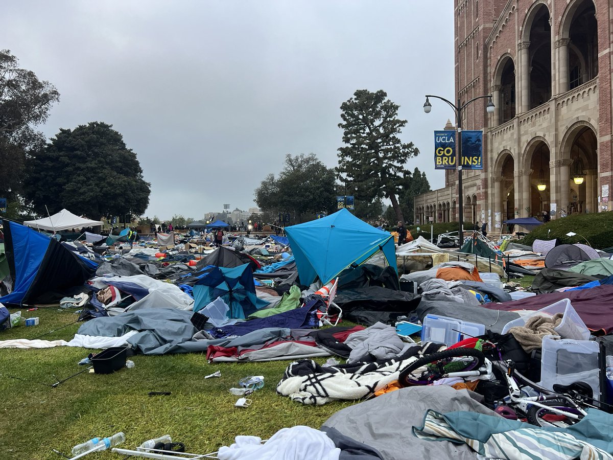 DEVELOPING: The aftermath of #UCLAProtest. No word yet on total arrests. @NewsNation