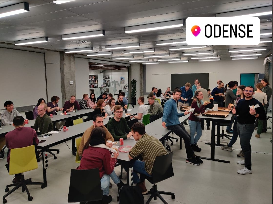 SDU_PhD's tweet image. Thank you to everyone who participated in the PhDs &amp;amp; PostDocs pizza event in Sønderborg or in Odense! It was great to bring people together on both campuses and see them socialize and network over some delicious pizza. 📷📷

 Stay tuned for more news! Cheers!
#SDU #PhD #postdoc