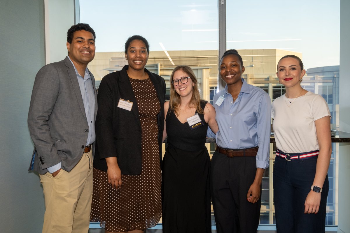 The student and alumni mixer, hosted at Microsoft, is always a highlight for our students and alumni. The atmosphere was electric, and students were enthusiastic to use their networking skills to connect with the alumni. A special thanks to Pooja Tolani for hosting us.
