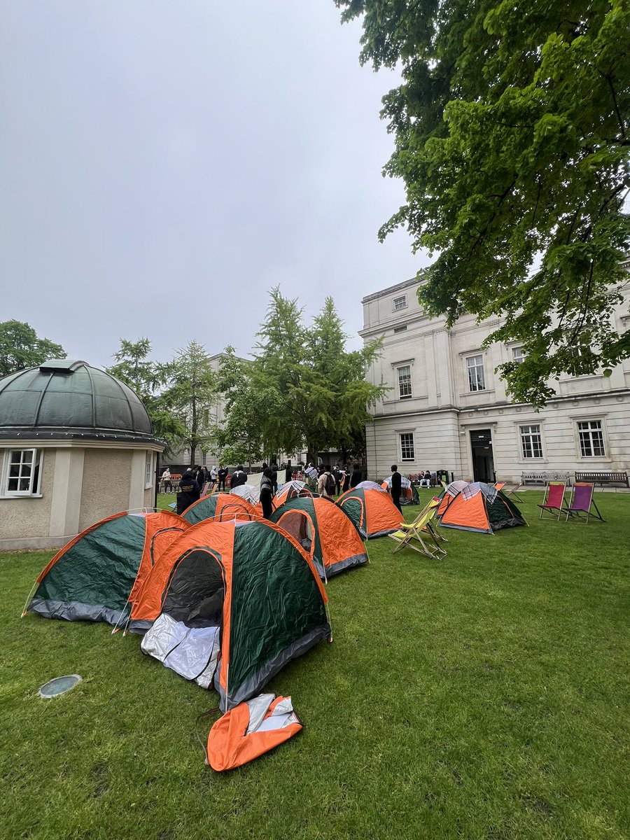 BREAKING: University College London (UCL) has begun an encampment on campus for Gaza. UCL is the alma mater of the late poet and academic Refaat Alareer. Key demands from students include divesting from “Israeli war crimes” and pledge to rebuild Gaza’s universities.