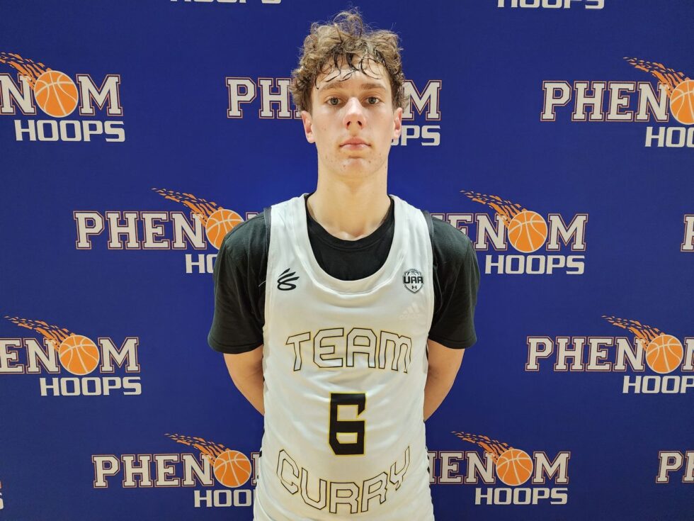 2026 Ian Bailey (NC) looking to have a big summer
#PhenomHoops 

- Bailey is one that should garner a lot of interest this summer and is off to a strong start with @TeamCurry. He gives a small update on the latest in his recruitment.

Read: phenomhoopreport.com/2026-ian-baile…