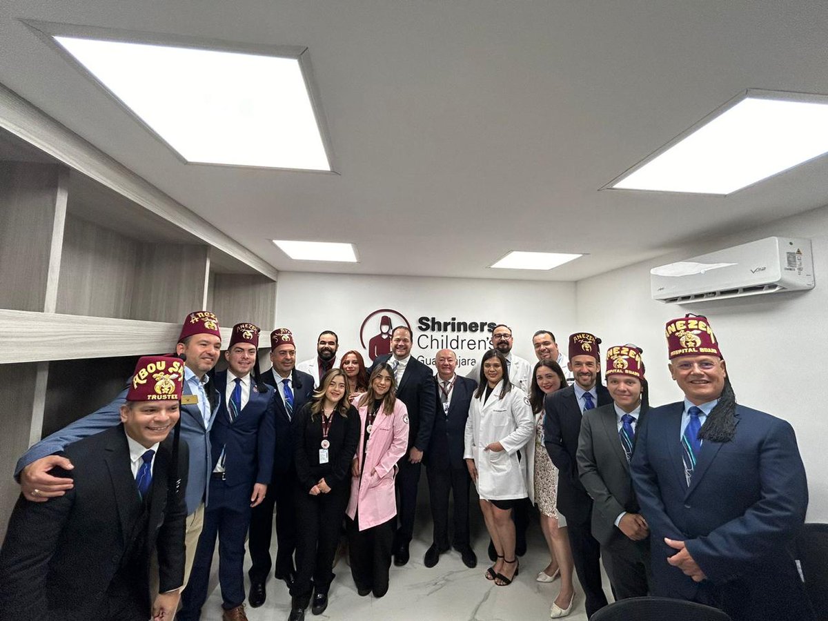 The newest @shrinershosp clinic in Guadalajara is open! This is the 4th Shriners Children’s clinic in Mexico, and will provide pediatric orthopedic care to children from Jalisco and surrounding states. Shriners from Mexico & beyond attended to show support. @ShirnersMEX