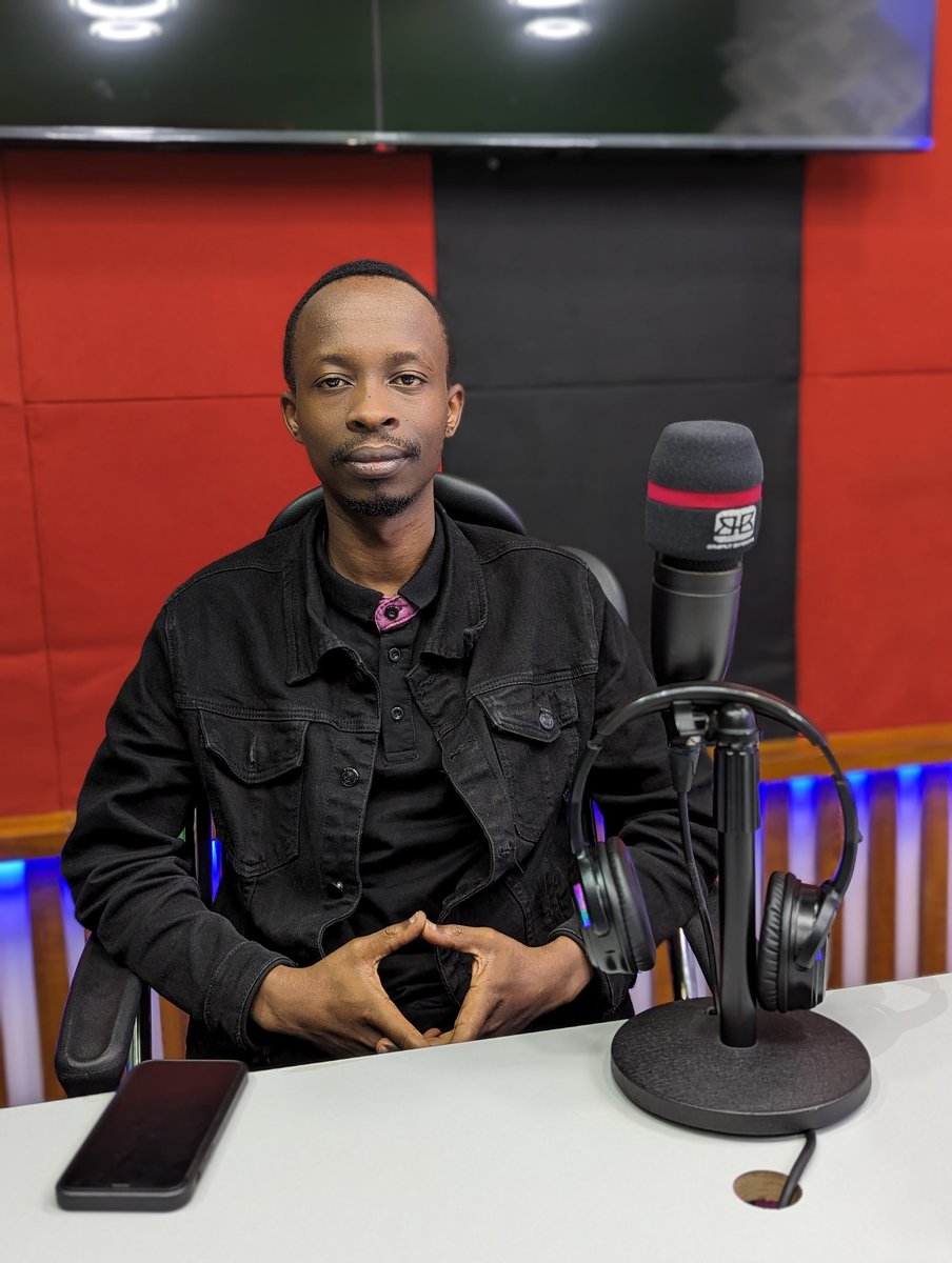 #BB2TO6 [14h-18h] 

#Ubuzima
Turarebera hamwe uko wabungabunga ururimi, Turi kumwe n'inzobere mu bijyanye n'ubuzima bwo mu kanwa n'amenyo Dentist David Hirwa [@Malik_Opensouls]

Dukurikire kuri 89.7FM no kuri YouTube yacu