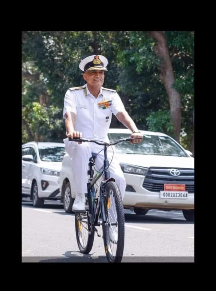 Admiral Hari Kumar, cycling back home after retirement. A true soldier - we are proud of you.