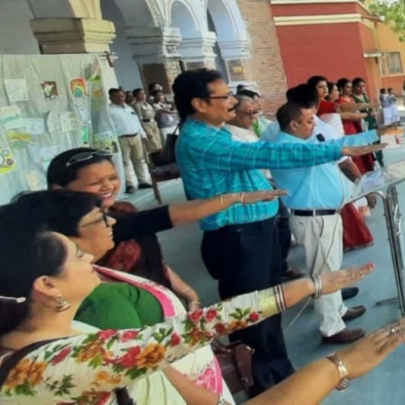 *क्वीन विक्टोरिया गर्ल्स इंटर कालेज में आज दिनांक 2/5/24 को मनाया गया ,मतदाता जागरूकता कार्यक्रम <a href="/ceoup/">CEO Uttar Pradesh</a> <a href="/ECISVEEP/">Election Commission of India</a> <a href="/OfficeOfDMAgra/">DM Agra / DEO Agra</a>