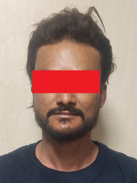 #Maharashtra | Narcotics Control Bureau Mumbai busted an interstate drug syndicate operating from #Mumbai. 500 gms of Mephedrone, worth approximately Rs. 75 lakhs has been seized from a person at Borivali railway station and one Mahim-based distributor arrested: NCB Mumbai