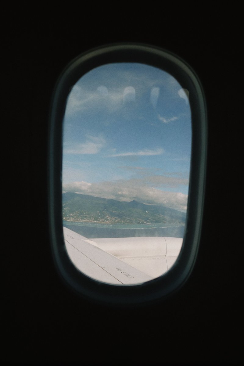 Mauruuru roa* Marion Gruber d’avoir choisi Air Tahiti Nui pour « le (grand) voyage d’une vie » ! ✈️ RDV sur son profil Instagram, @fringeandfrange, pour découvrir les photos de son séjour à #TahitiEtSesÎles 🏝️ *merci beaucoup en tahitien