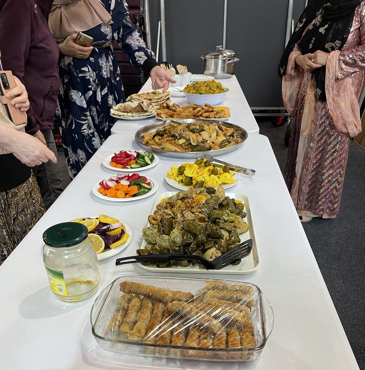 What food are you enjoying this Sunday afternoon? 🍽 Last week at Upbeat Women, we tucked into a Kurdish feast 😍 It was a great way to create community by learning about each other's cultures. If you have a recipe from your culture to share, send a reply to let us know!