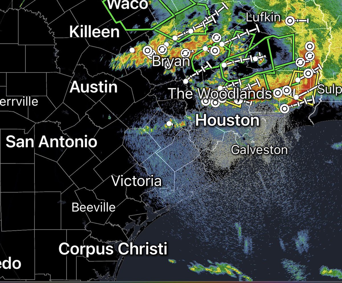 Heavy rain continues across parts of Texas this morning