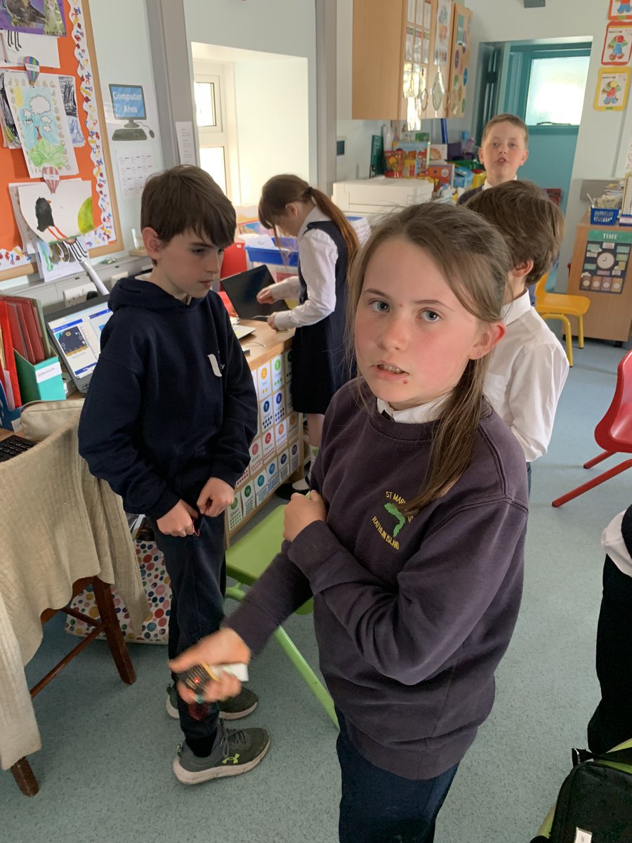 This week we were using our @microbit_edu to create our own pedometer.