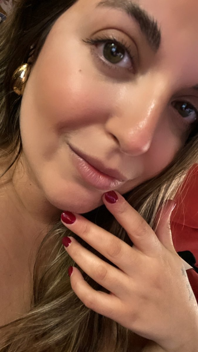 ¿Me dabais por muerta? Soy Rocío y estoy de vuelta.

🤪🤪🤪

Nos vemos en stream a las 17 hrs. 🇪🇸

Donde siempre ➡️ twitch. tv/rocioacasas