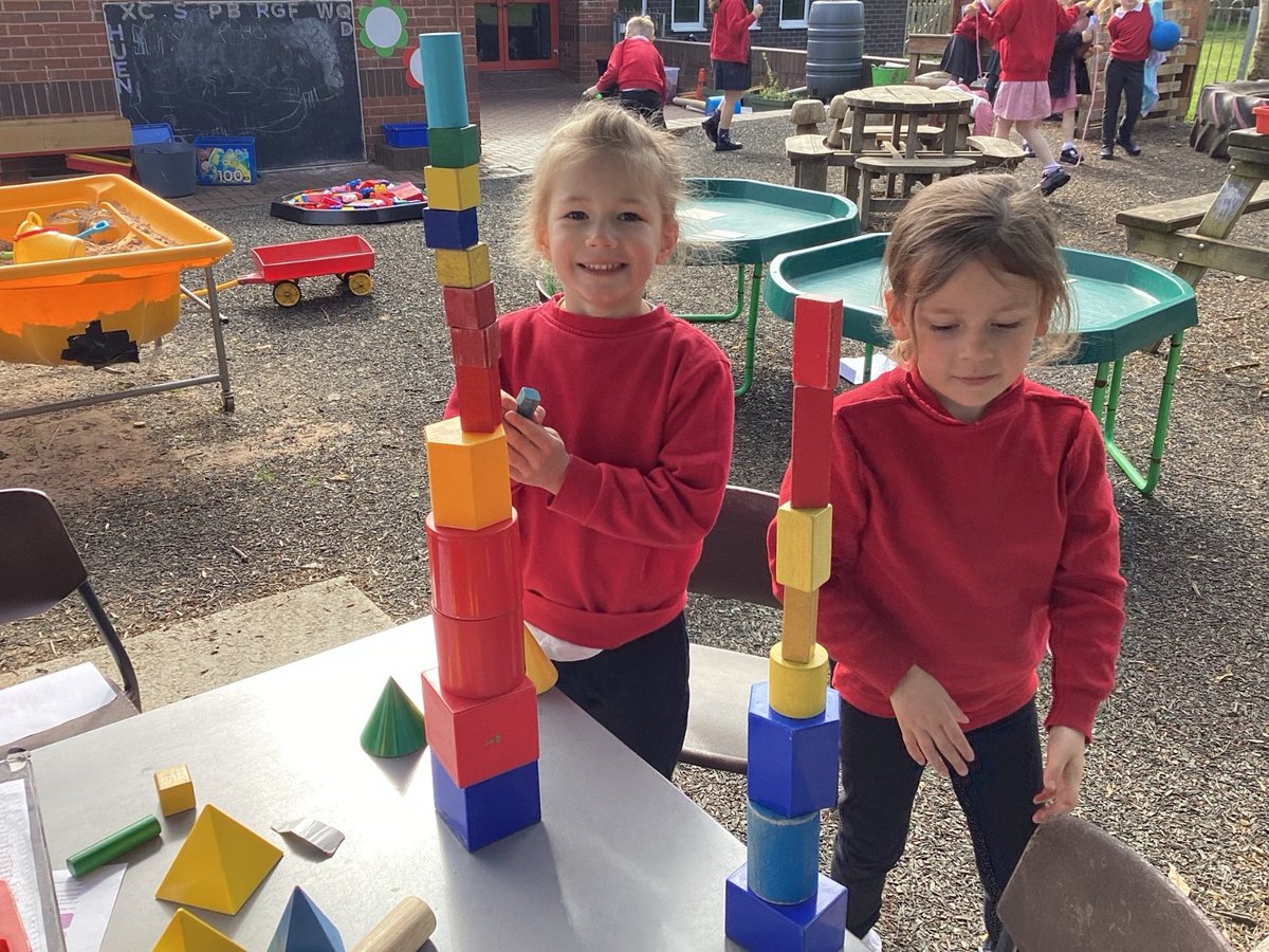 #dosbarthyraran have been exploring 3D shapes, we were very competitive and decided to see who could use them to build the tallest tower. We had to consider the different faces they had and discussed which would be good to balance on. #ambitiouscapablelearners