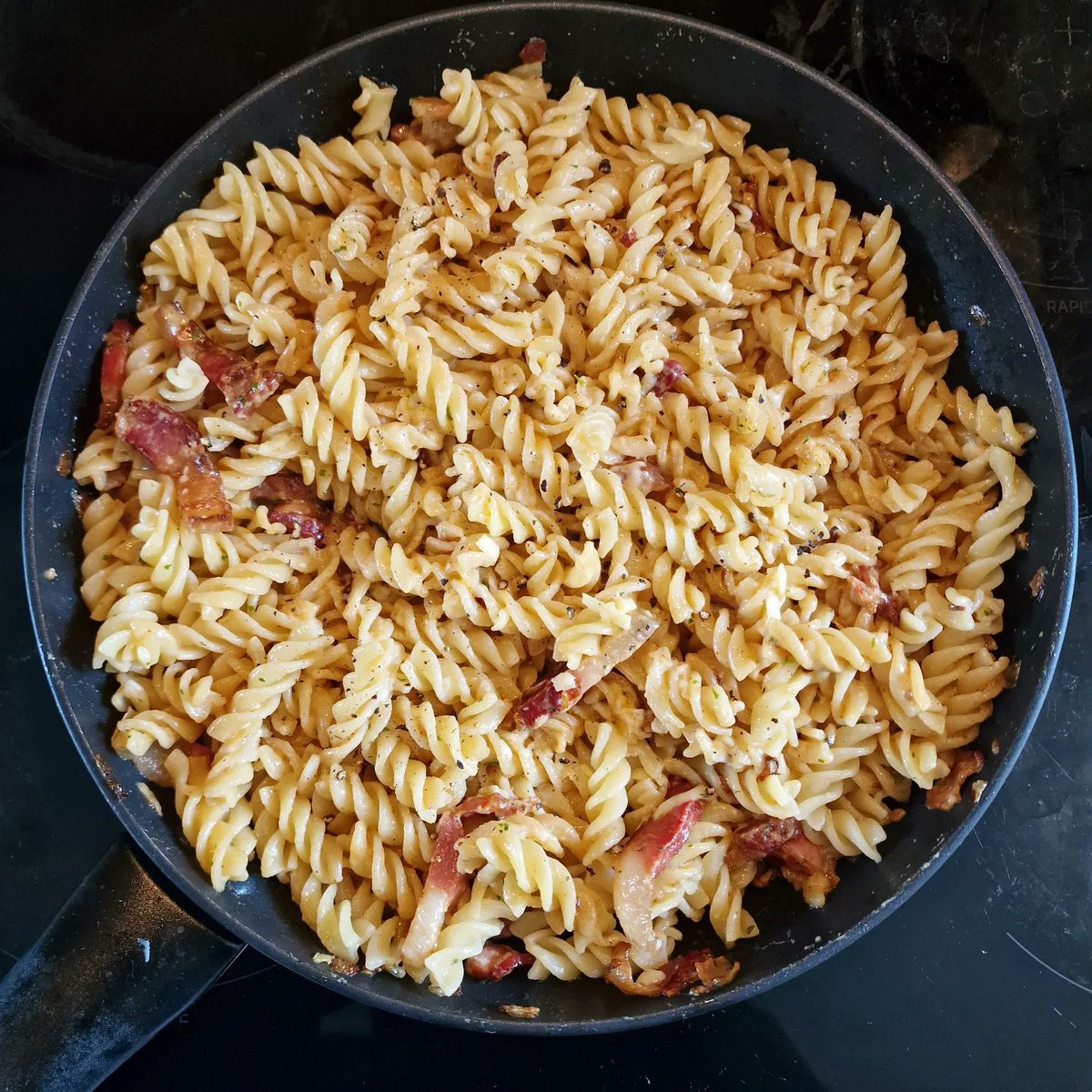 I've been told I need to make sure i have lunch more often instead of working through & not stopping. Tynefield Tamworth lardon pasta is on the menu today. Quick, easy & full of flavour! #farming