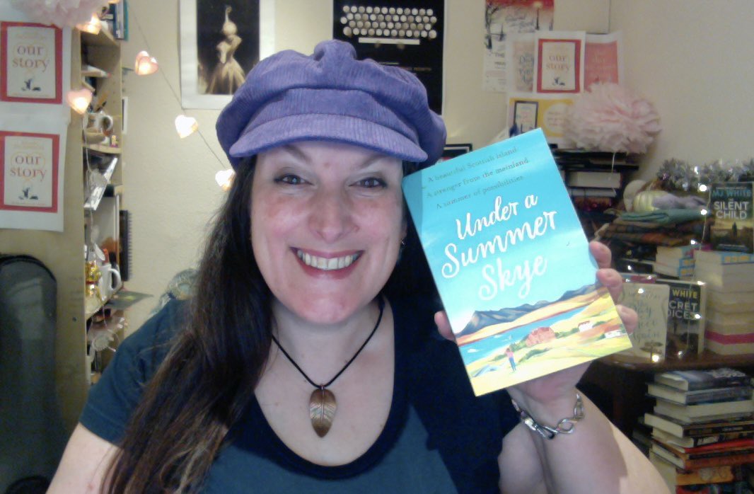 We had a brilliant show this week! Watch: facebook.com/MirandaDickins… (Reviews from 23m) My #BooksOfTheWeek are: #TheHappyHour by @CressMcLaughlin #LoveStory by @LindseyKelk #UnderASummerSkye by @SueMoorcroft Links in next tweet.💕 (1/3) #Books #FabNightInChattyThing