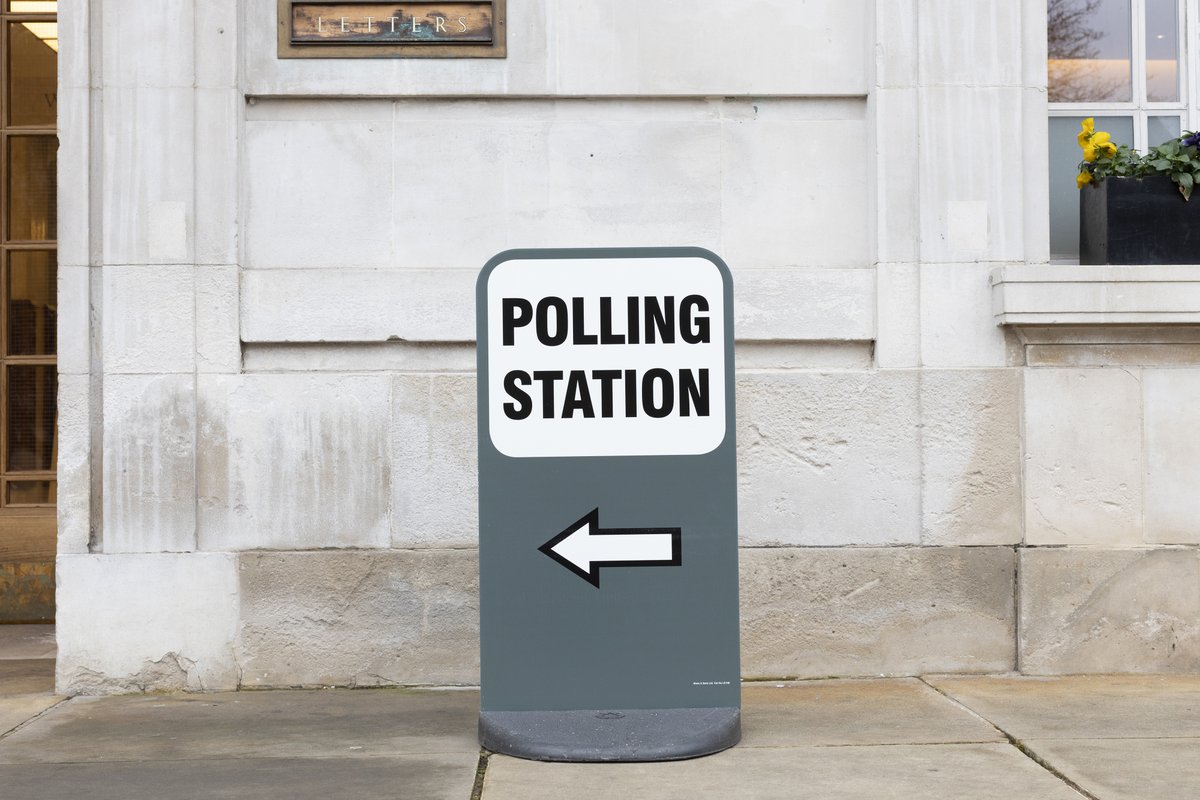 It's election day in Oxford today! Please remember to bring an accepted form of photo ID. You'll need it so we can issue you with a ballot paper. 🗳️ To find out more information on which forms of ID are accepted, click the link below. oxford.gov.uk/changes-way-el… #Elections2024