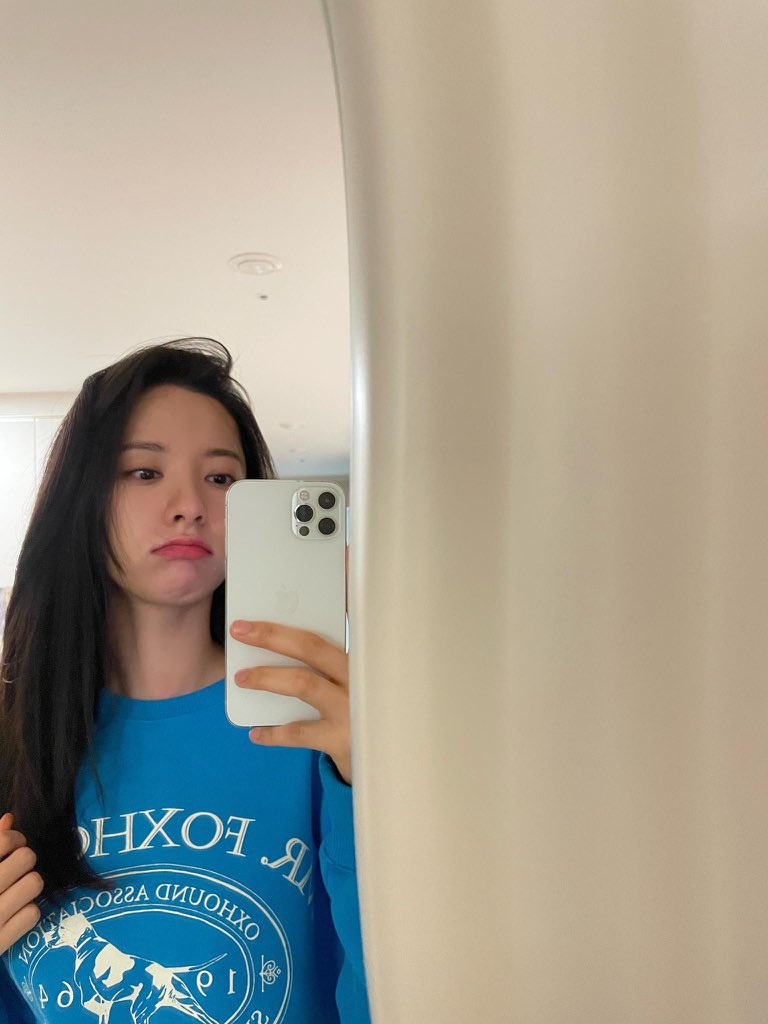 Kim Jiyeon BONA thinker tweet media
