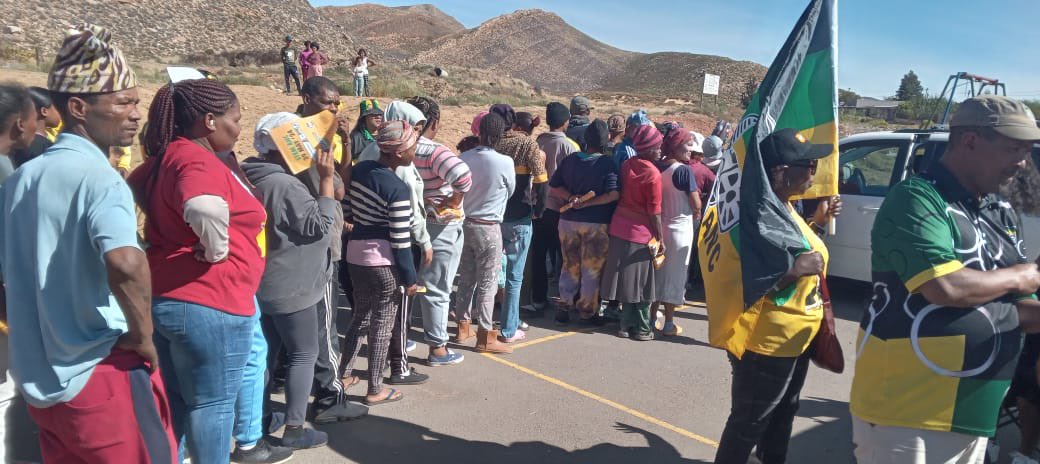 104 former EFF members from ward 1 Touwsrivier , Breede Valley , Boland join ANC yesterday on MayDay