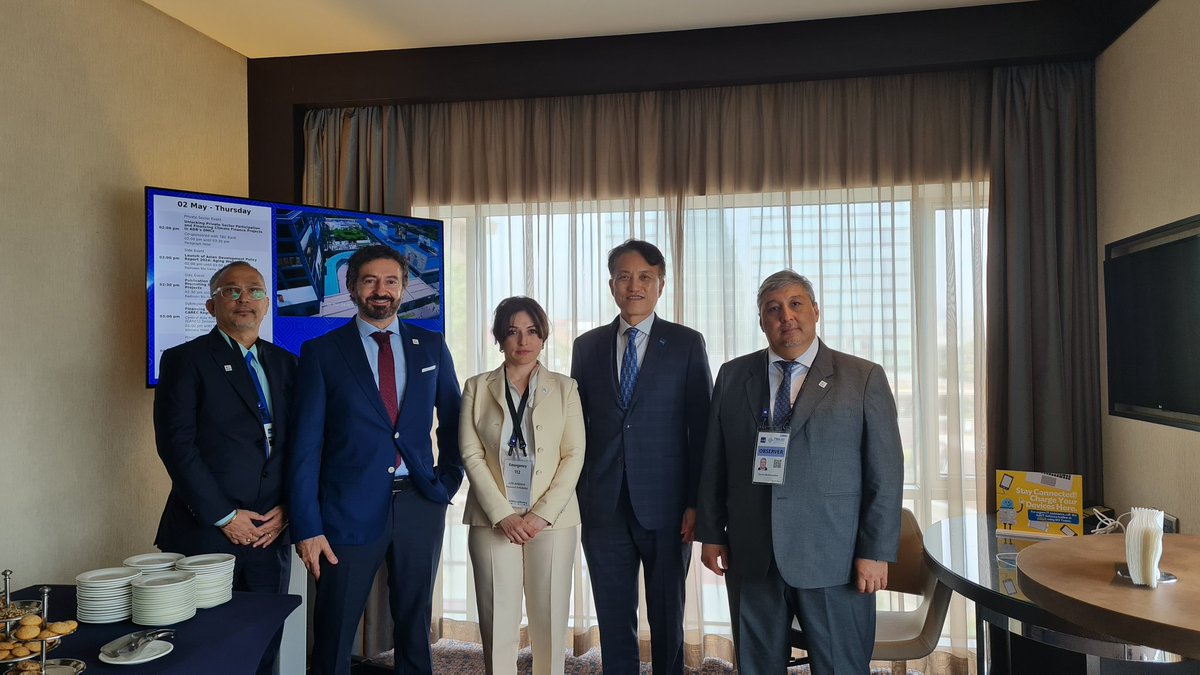 Alexander Matheou (@ajmatheou) on Twitter photo Pleased to meet <a href="/WoochongU/">Woochong Um</a> today with <a href="/ifrc/">IFRC</a> Vice President, <a href="/natia_loladze/">Natia Loladze</a>, to discuss collaboration between <a href="/ifrc/">IFRC</a> and <a href="/ADB_HQ/">Asian Development Bank</a>
We hope to collaborate on climate risks, humanitarian services in complex emergencies, in social protection and in support of National Societies. Pleased to meet <a href="/WoochongU/">Woochong Um</a> today with <a href="/ifrc/">IFRC</a> Vice President, <a href="/natia_loladze/">Natia Loladze</a>, to discuss collaboration between <a href="/ifrc/">IFRC</a> and <a href="/ADB_HQ/">Asian Development Bank</a>
We hope to collaborate on climate risks, humanitarian services in complex emergencies, in social protection and in support of National Societies.