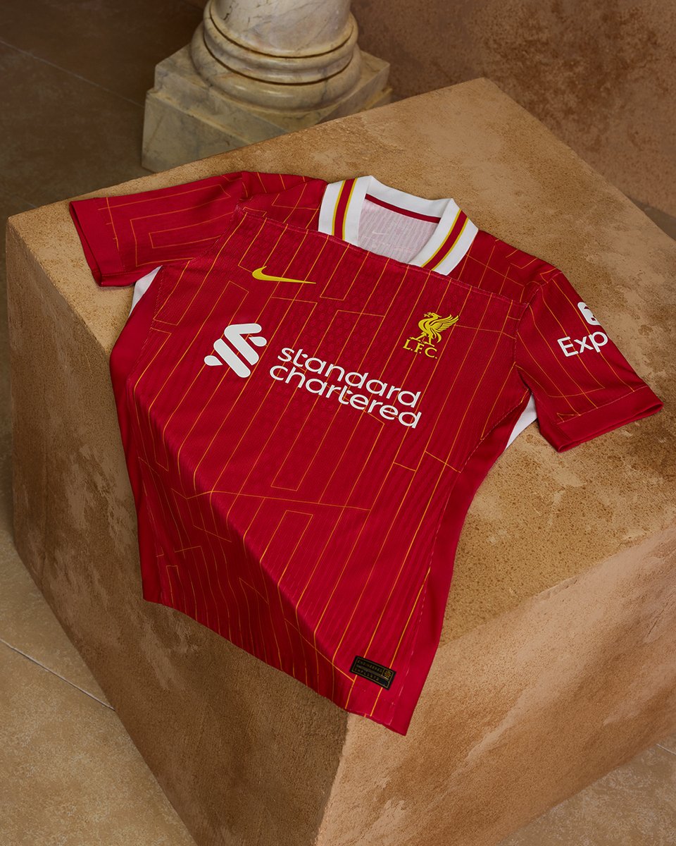 Rate the 2024/25 LFC Home Jersey from 1⃣ to 🔟.🔴 What’s your score? 👇