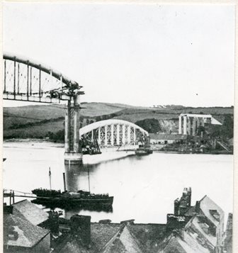 I K Brunel's Grade I listed Royal Albert Bridge opened #OnThisDay 1859 over the Tamar, Saltash. IK Brunel's chief assistant Robert Pearson Brereton. supervised much of the construction and represented Brunel at the opening due to his ill health.