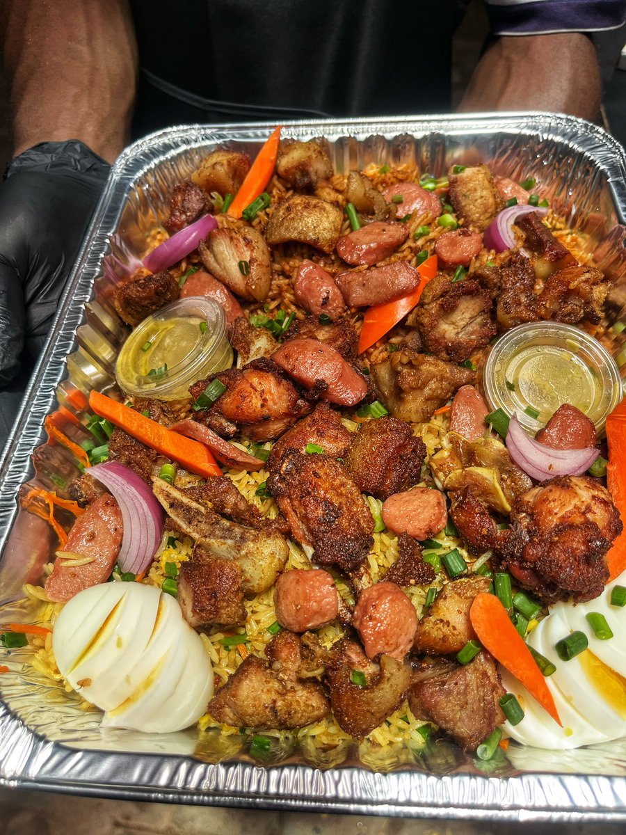 Hint: 👀 There's an error with the pricing of this sumptuous meal on our website didijollof.com: instead of 150 cedis, it's been tagged at 15 cedis. It’ll be corrected in the next 2 minutes. Don't say I didn't do anything for you.