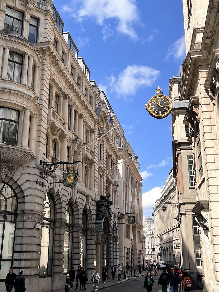 Fourth day in London. 🏰