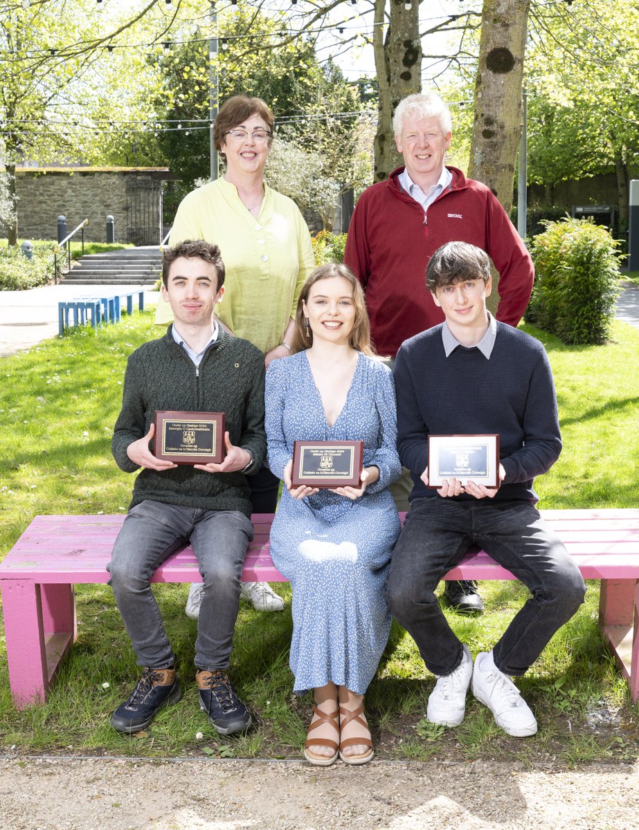 Gradam na Gaeilge 2024. Is é Liam Ó hÓgáin a bhain Gradam na Gaeilge amach i mbliana. Bronnadh Onóir na Gaeilge ar Mhéabh Ní Chonaill agus ar Amergín Ó Caoindealbháin. Comhghairdeachas leo.  ucc.ie/ga/igl/sceimea…