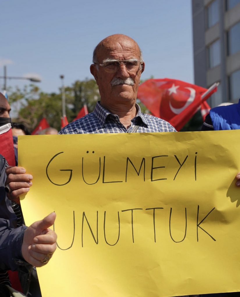 ikobiri1's tweet photo. Unutturdunuz ....
Daha neyi bekliyorsunuz niye bekletiyorsunuz ?

#HaykırıyoruzTekinistifa https://t.co/9mkNC8yYDl