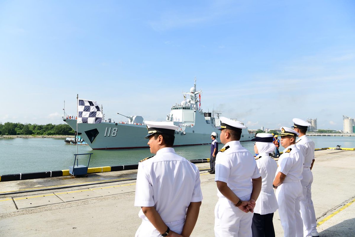 PLAN 45th Naval Escort Task Force arrived this morning at Pt Klang Cruise Terminal (the former you know who's port) for a stop on its homeward bound voyage. Photo by National Hydrographic Center, link facebook.com/NatHydroCentre…