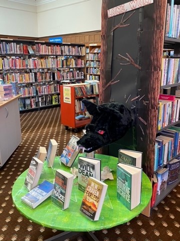 Check out the amazing 'Lone Wolf' display at Parkhead Library inspired by a selection of crime fiction books available to borrow from the branch.