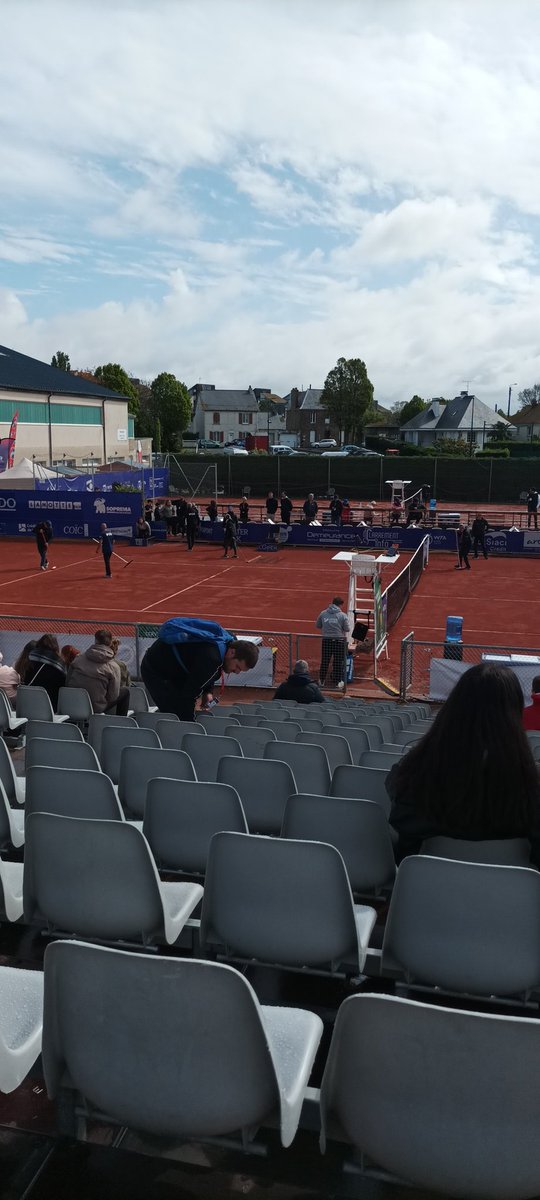 If We Speak est présent à l'@LOPEN35STMALO ! On va essayer de vous partager des photos ! 
(Et si possible des interviews mais on a pas de pass presse 😅)