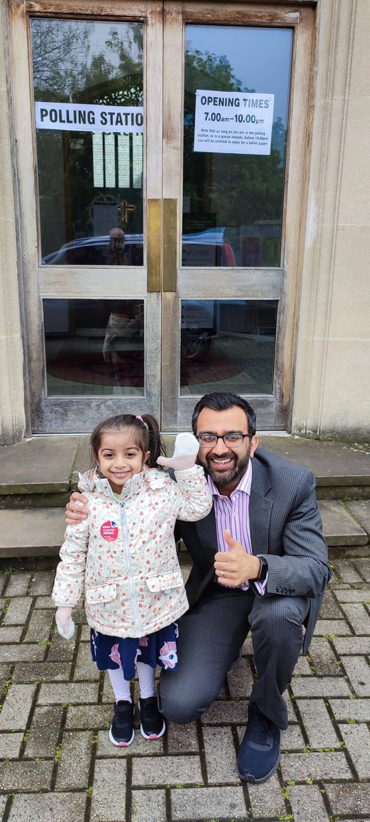 'Daddy, make sure you vote Labour so all my friends at school can get free school meals and children across London don't go hungry.' Listen to Shiana. I did and have just voted @SadiqKhan @LondonLabour and of course Krupesh Hirani 🌹🌹🌹