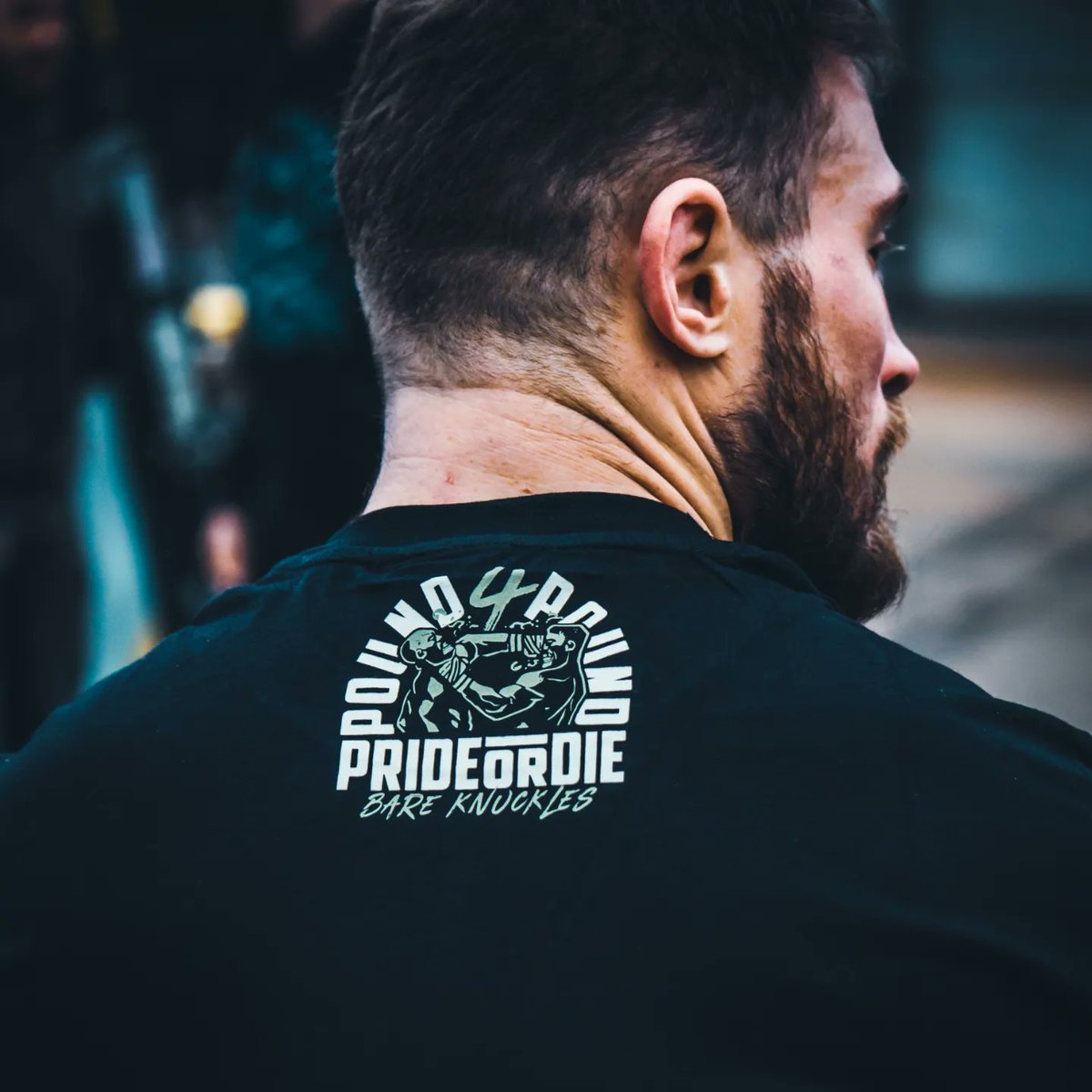 🆕️ Tshirt PRiDEorDiE 'BARE KNUCKLES'
👊 Disponible dès maintenant !
📦 Expédition sous 48h.
💥 Become a #PRiDEorDiE members & join the #PoDfamily ! 
-----------------
🛒 prideordie.com
🌍 Worldwide delivery