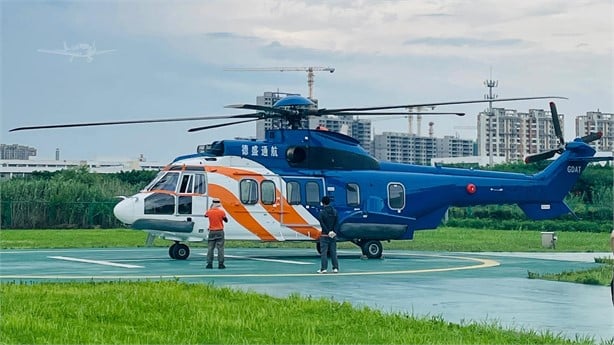 2014 AIRBUS H225 PRICE: CALL FOR PRICING 📲+254 701-007-777 📧sales@jetman.co.ke 🏢Westlands Business Development Park 4th Floor, Nairobi, Kenya 🇰🇪 ENGINES, APU & AIRFRAME 2 x Safran Helicopter Engines Makila 2A1 Takeoff power1,567 kW / 2,101 shp One engine inoperative (OEI…