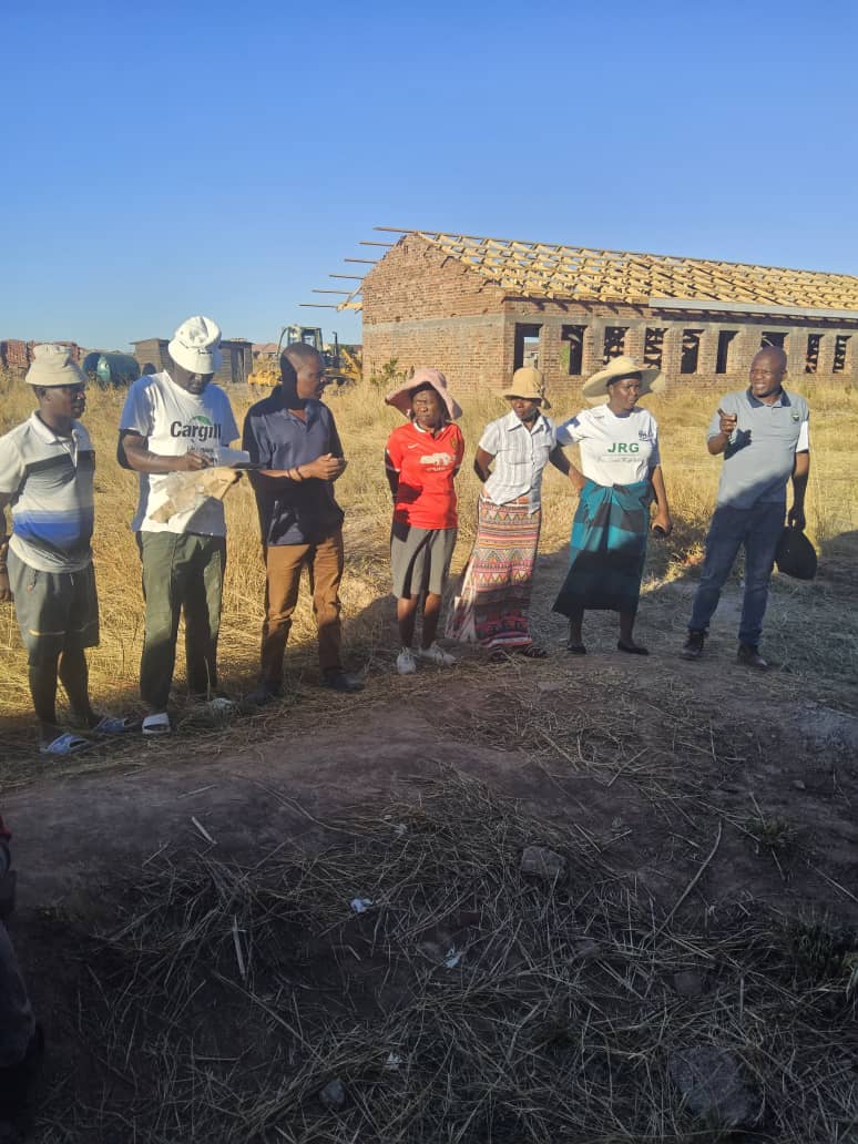 Im having feedback meetings on sewer reticulation ,fresh water provision and setting up ward development Committee, neighbourhood Committee in phase 4 of ward 12 here in Chegutu. Also encouraging residents to pay rates inorder for council to improve service delivery.