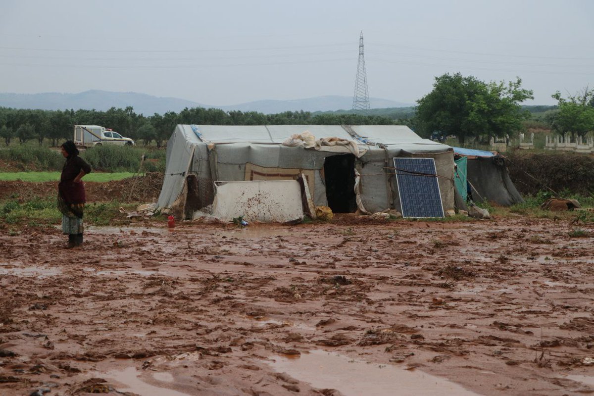 Rainstorm cause significant damage in IDPs camps in N. #Syria, May 1, 2024 #SNHR For more: news.snhr.org/?p=137944