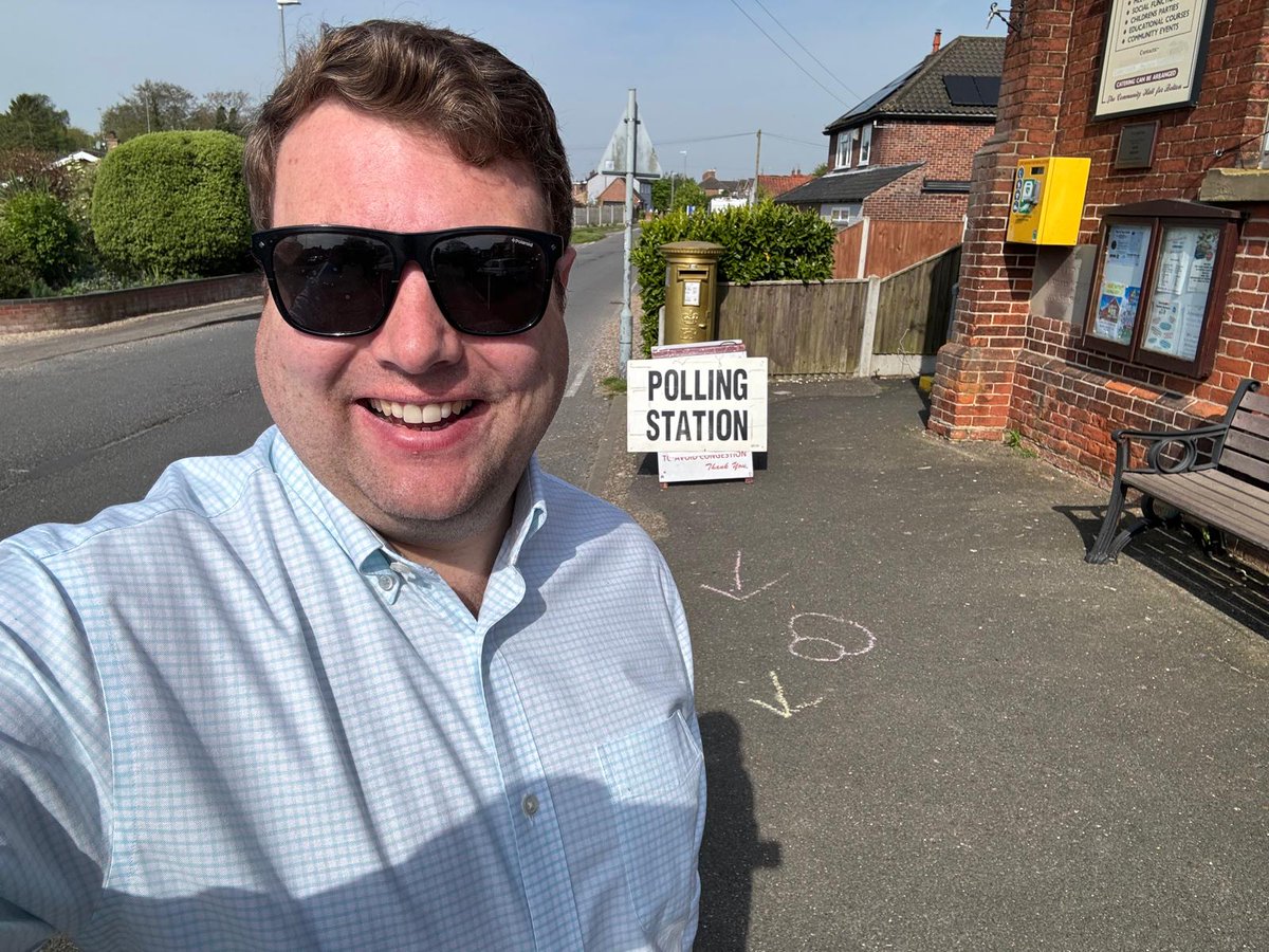 The sun is shining here in Belton ☀️ Up and out this morning to cast my vote for @UKSarahTaylor! 🗳️ Polls close 10pm 🪪 Don’t forget your photo ID #VoteLabour 🇬🇧